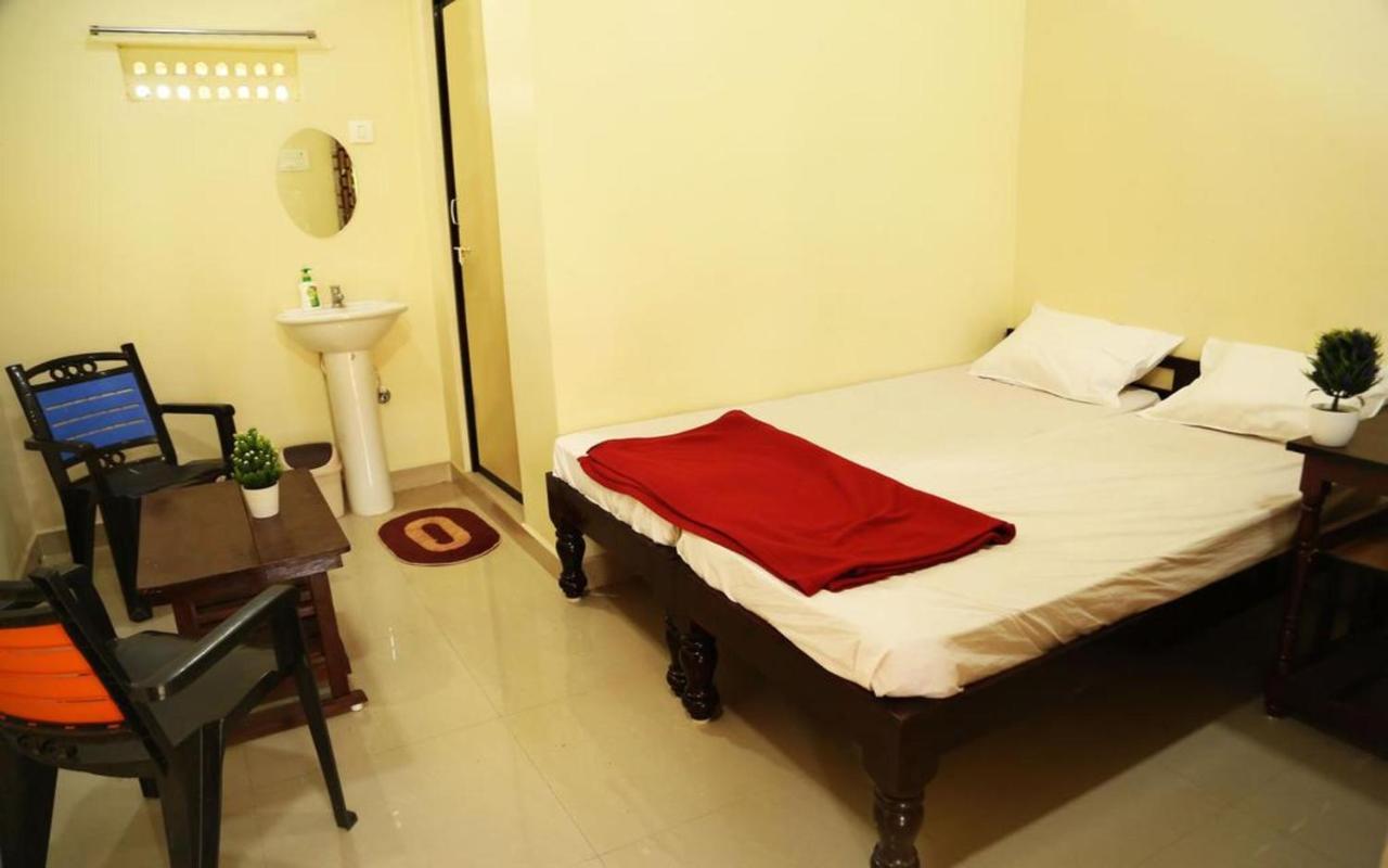 Hotel Megha Resort Hampi Exterior photo